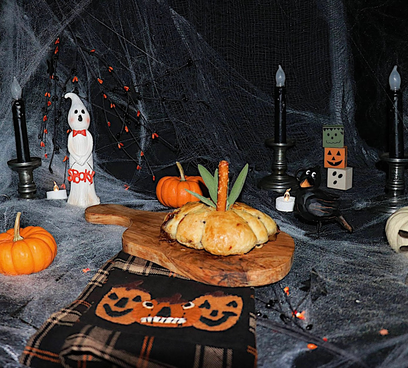 Smoked Salmon and Brie Pumpkin